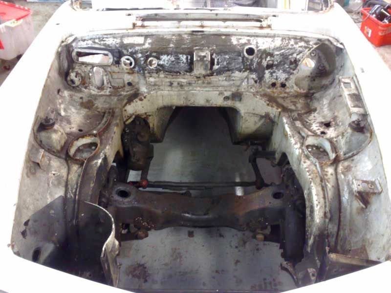 1966-Mercedes-Benz-230sl-Manual-01