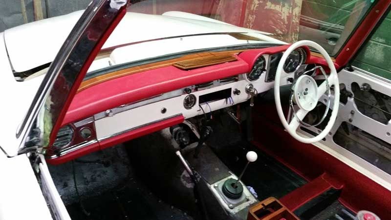 1966-Mercedes-Benz-230sl-Manual-26