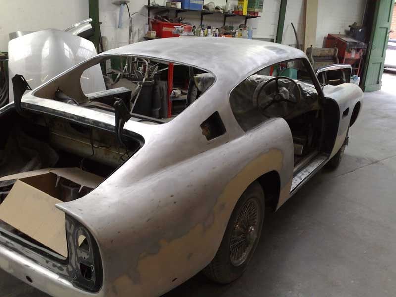 Aston-Martin-Superleggera-04