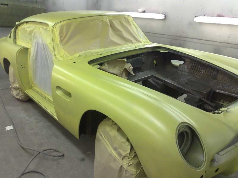 Aston-Martin-Superleggera-07